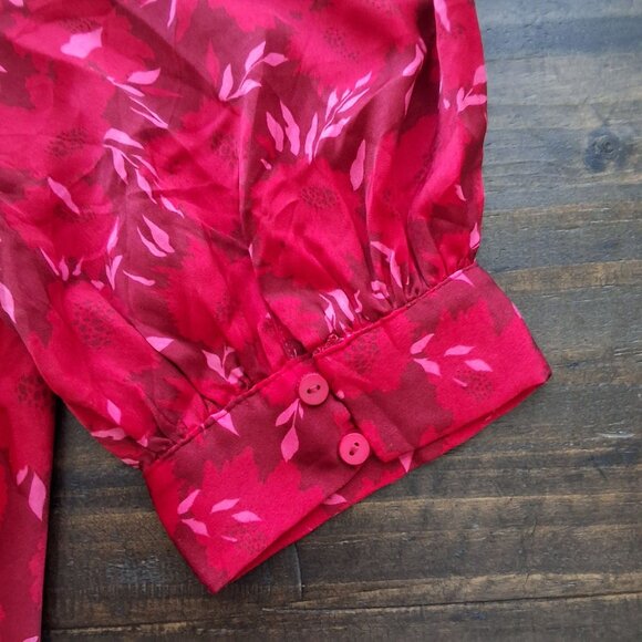 ASTR The Label Red Floral Mock Neck Cowl Drape Top Women's M Baddie EMO - Picture 6 of 9